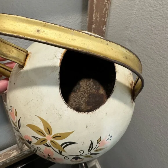 Vintage Tin Metal Watering Can - Picture 5 of 6